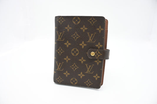 Louis Vuitton Agenda MM in Monogram Canvas