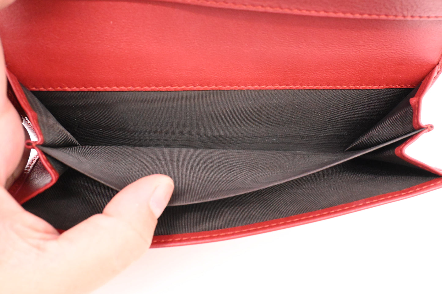 Gucci Wallet in Red Micro Guccissima Patent Leather