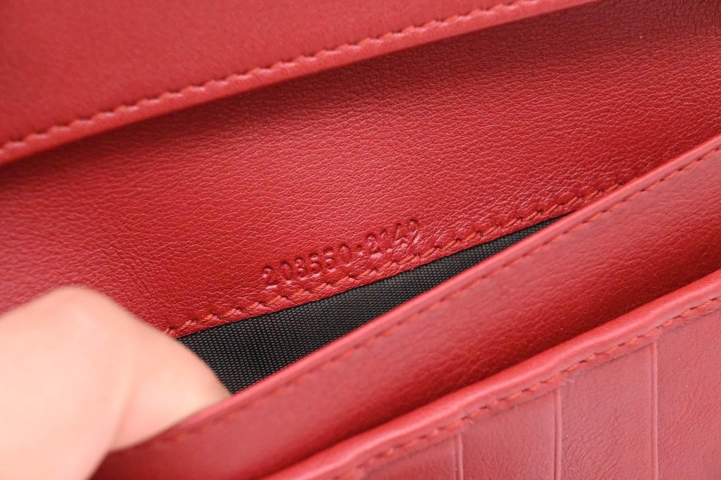 Gucci Wallet in Red Micro Guccissima Patent Leather