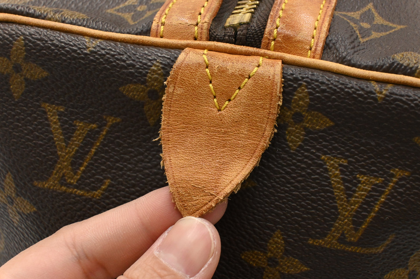 Louis Vuitton Sac Souple 35 in Monogram Canvas