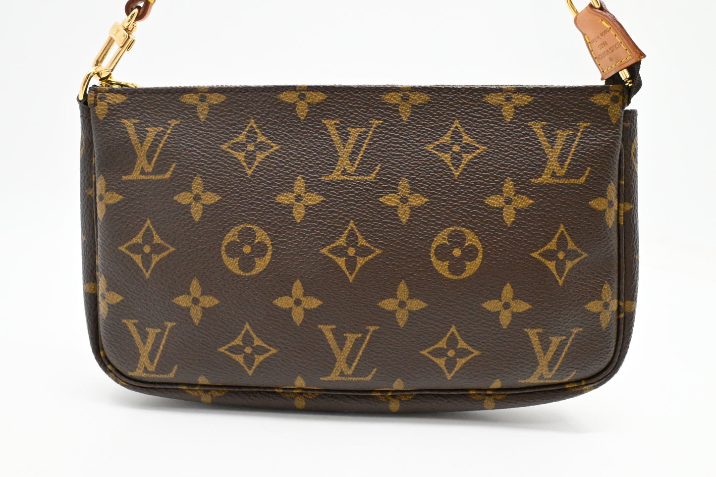 Louis Vuitton Pochette Accessoires in Monogram Canvas