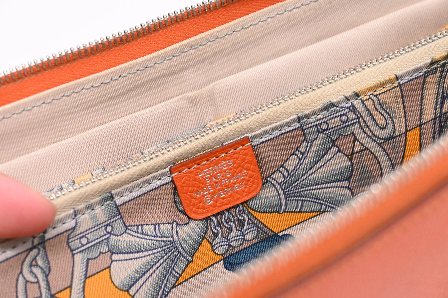 Hermes Azap Silk-in Wallet in Orange Leather