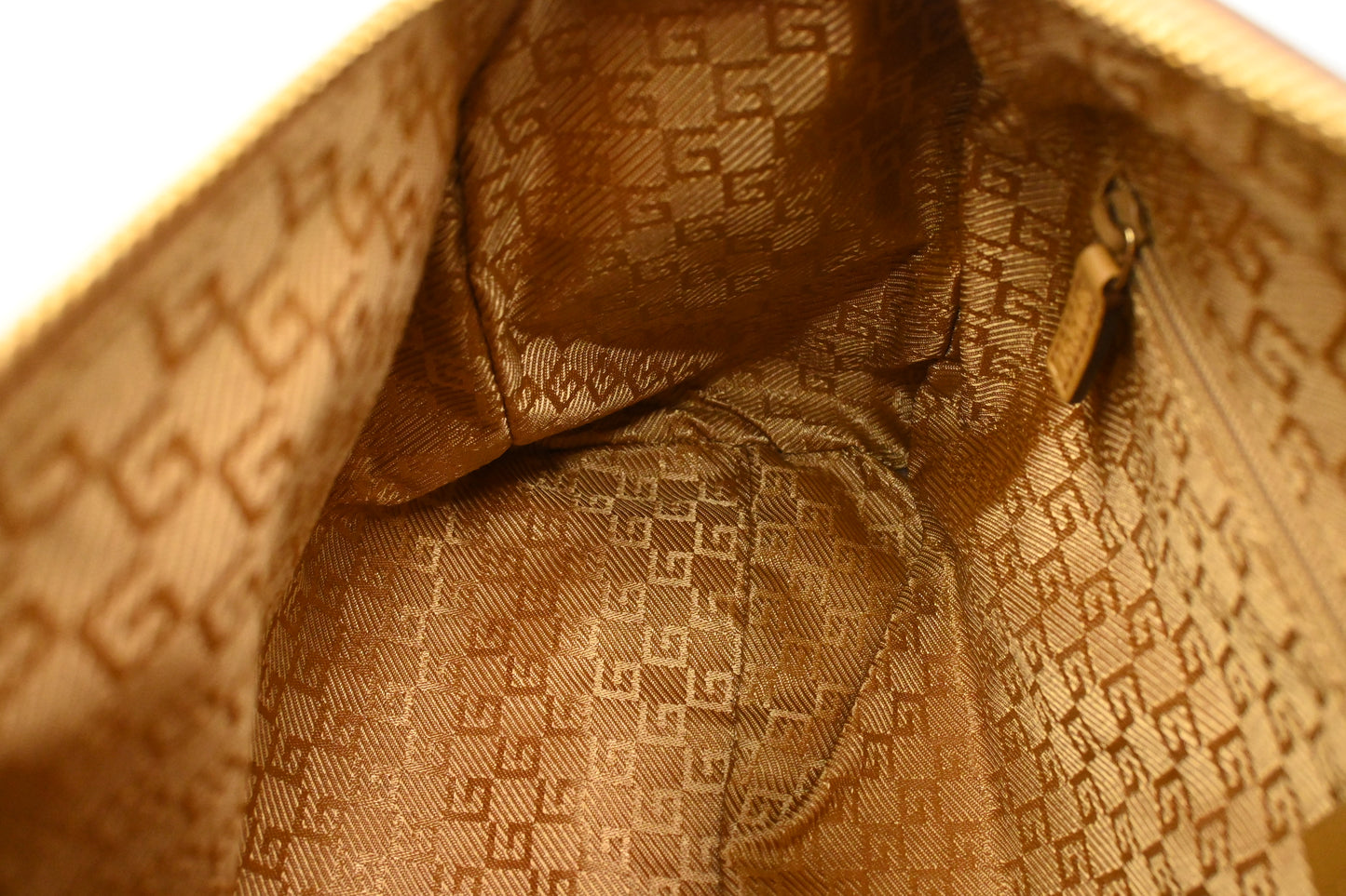 Gucci Boston Bag in Pink Suede Leather