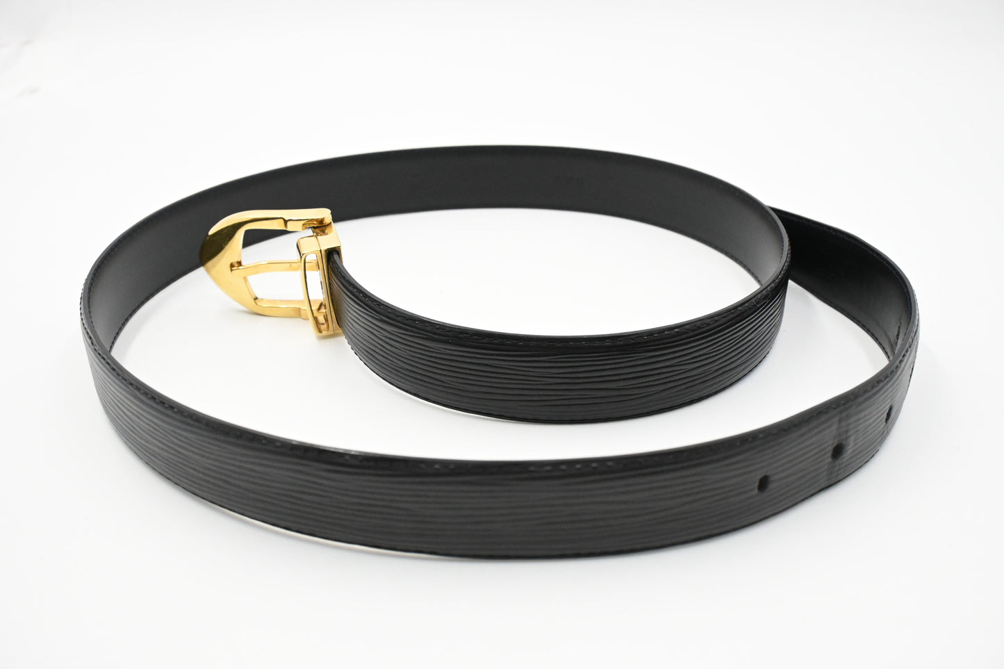 Louis Vuitton Belt in Black Epi Leather