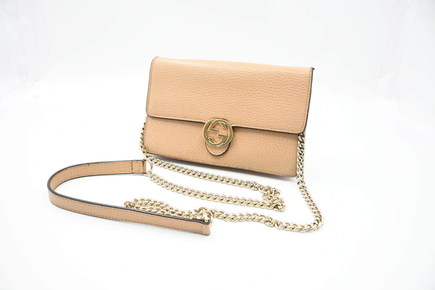 Gucci Interlocking GG Wallet on Chain in Beige Leather