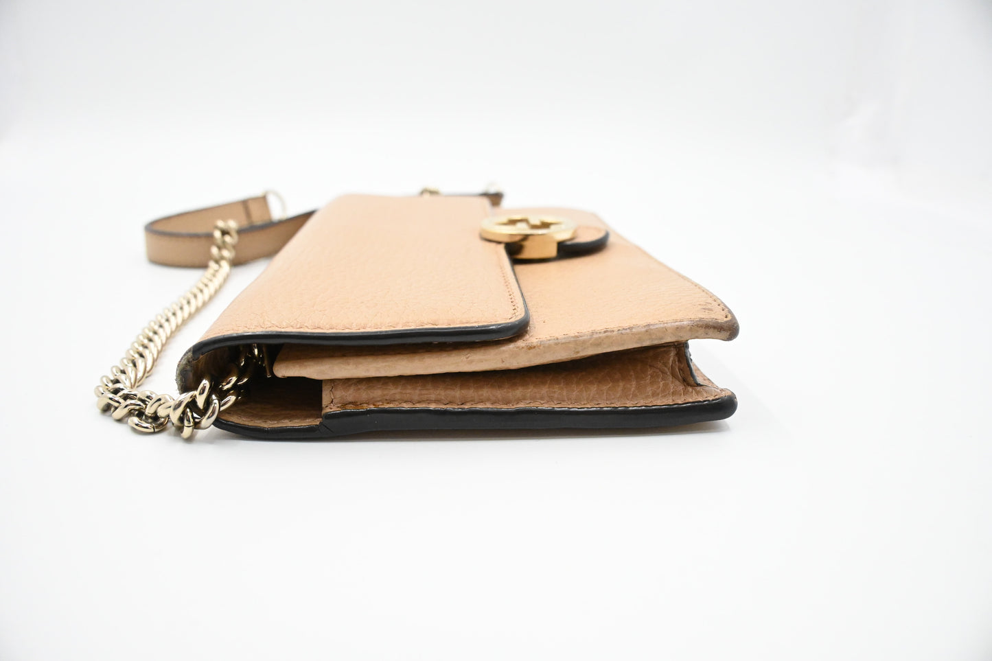 Gucci Interlocking GG Wallet on Chain in Beige Leather