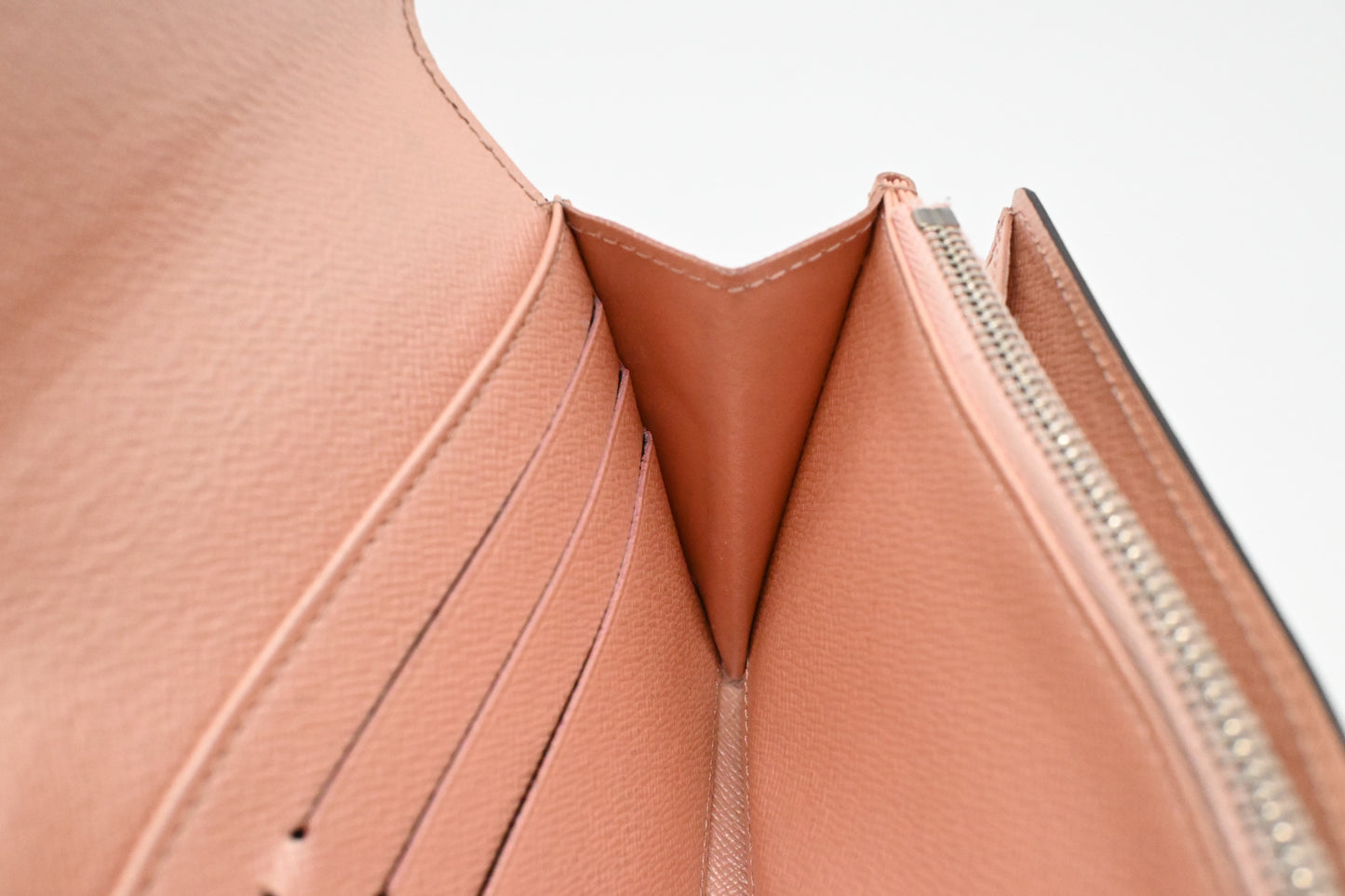 Louis Vuitton Sarah Wallet in Metallic Pink Epi Leather