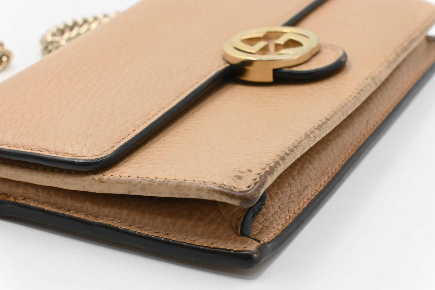 Gucci Interlocking GG Wallet on Chain in Beige Leather
