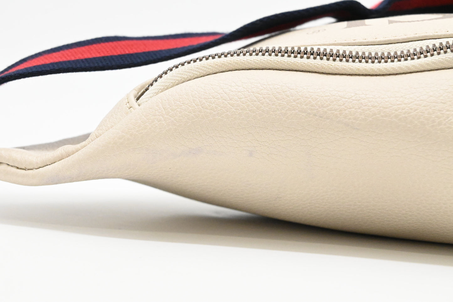 Gucci Bumbag in White Leather