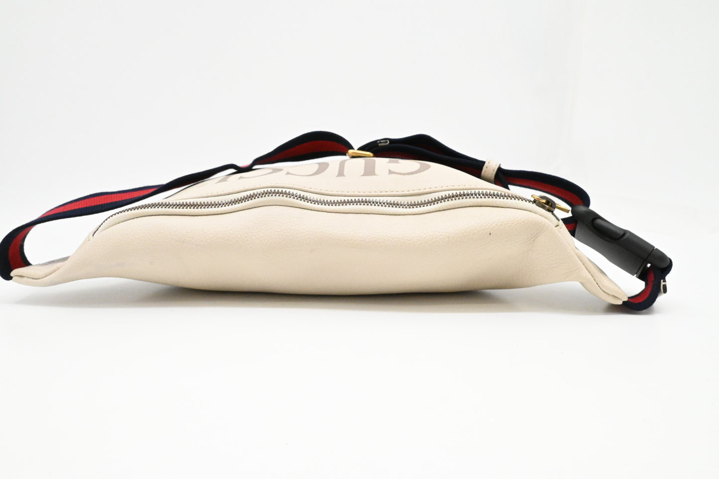 Gucci Bumbag in White Leather