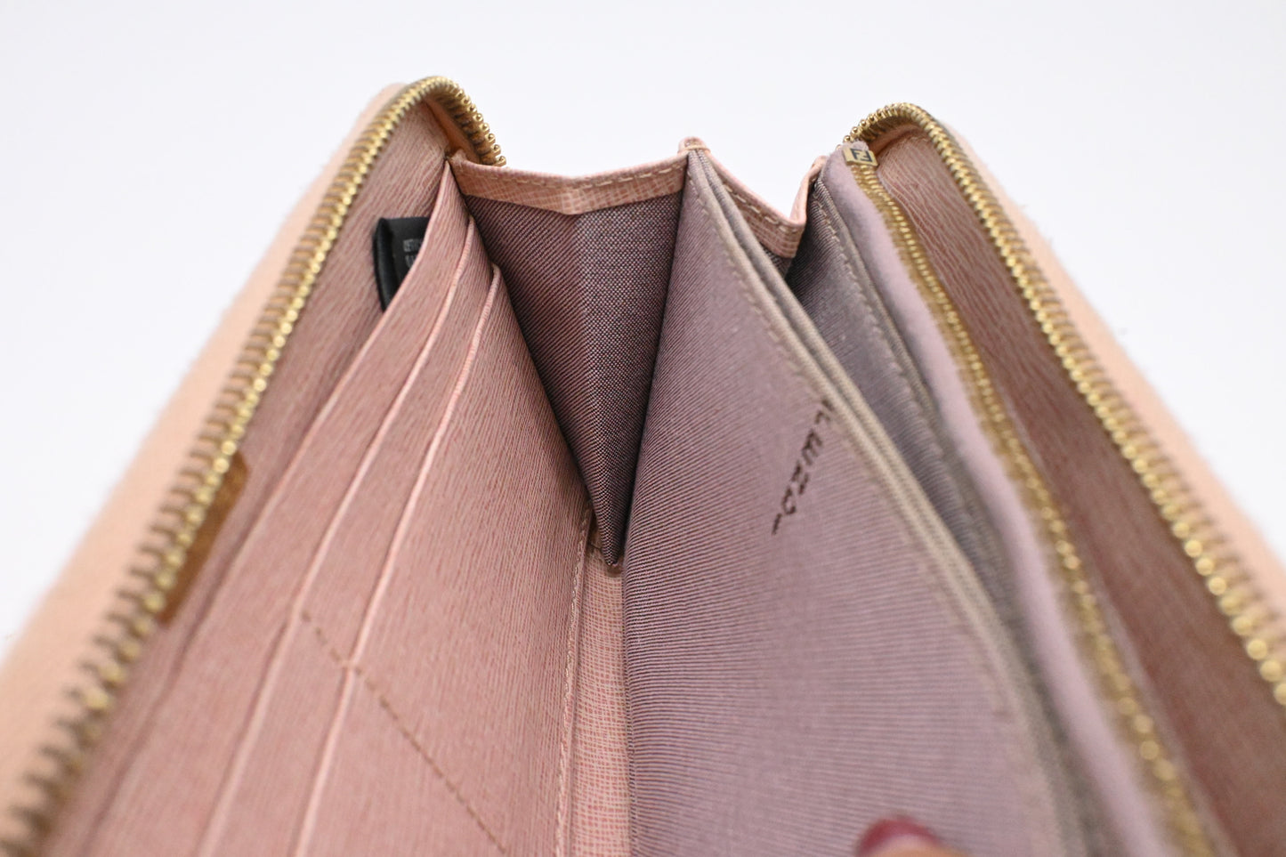 Fendi Zippy Wallet in Pink Leather