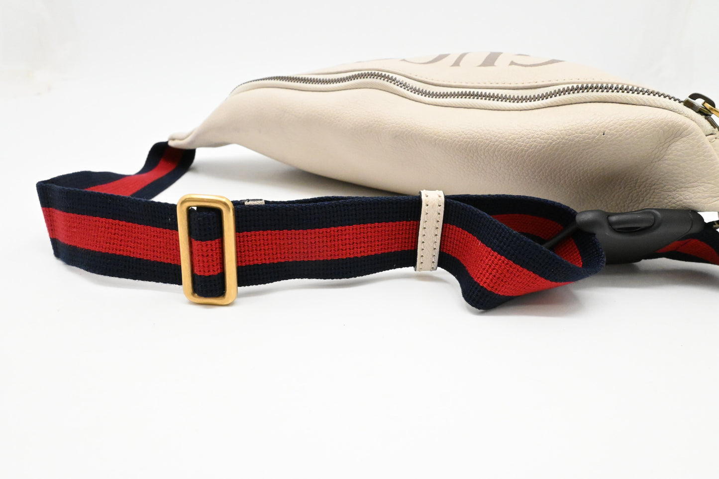 Gucci Bumbag in White Leather