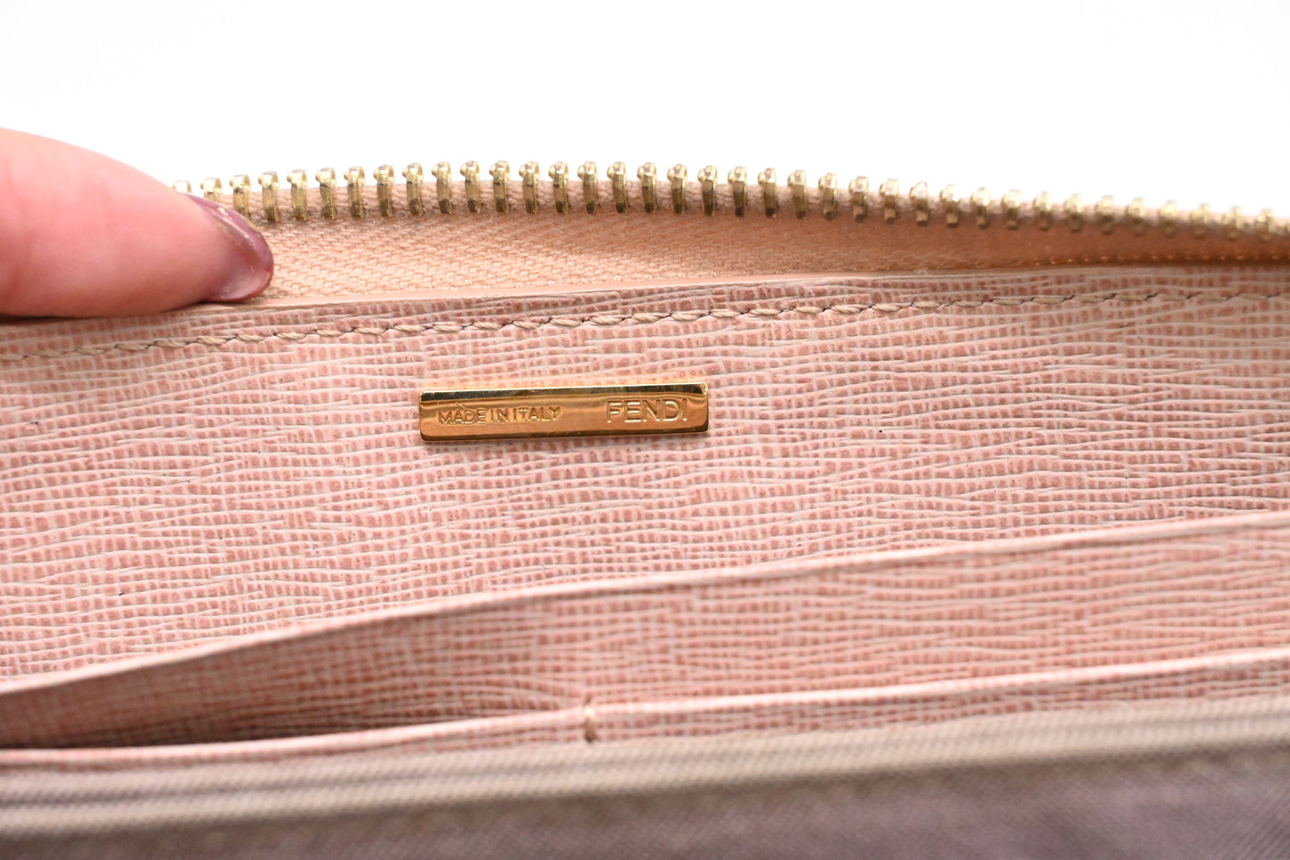 Fendi Zippy Wallet in Pink Leather