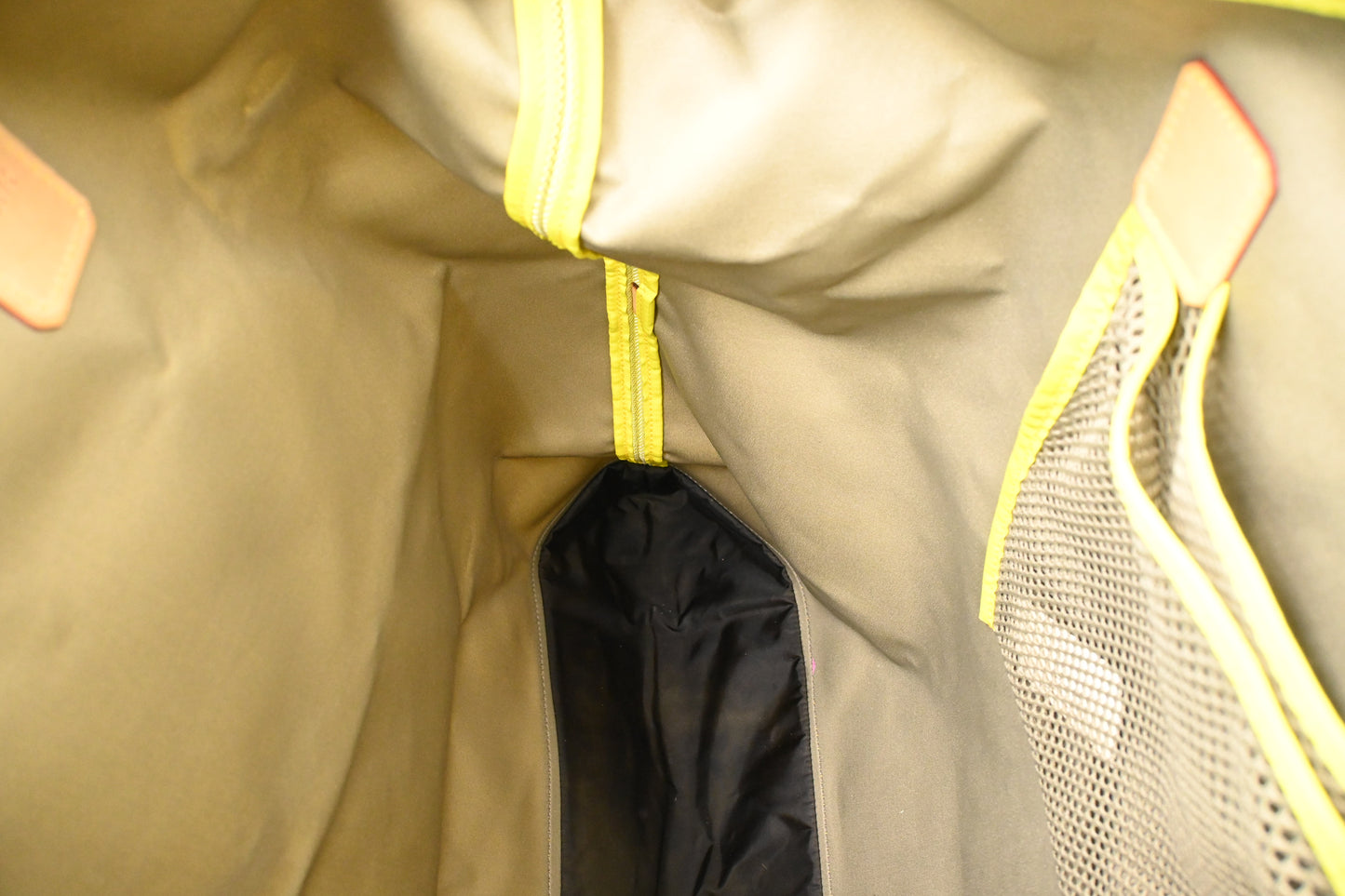 Louis Vuitton 2002 America's Cup Cube Bag in Green Damier Geant Canvas