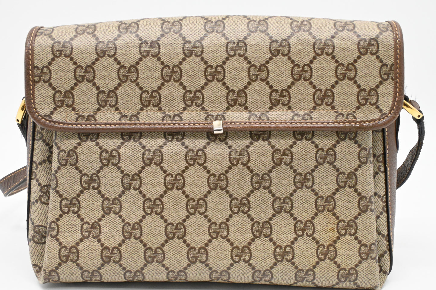 Gucci Crossbody in GG Supreme Canvas
