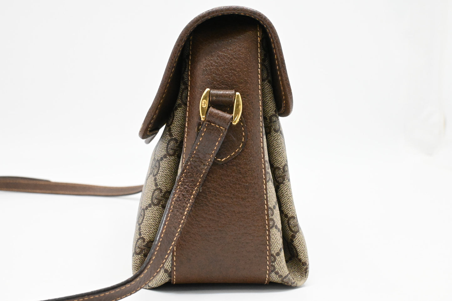 Gucci Crossbody in GG Supreme Canvas