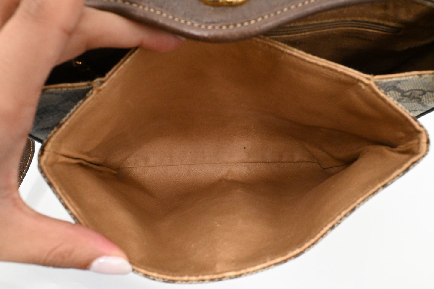 Gucci Crossbody in GG Supreme Canvas
