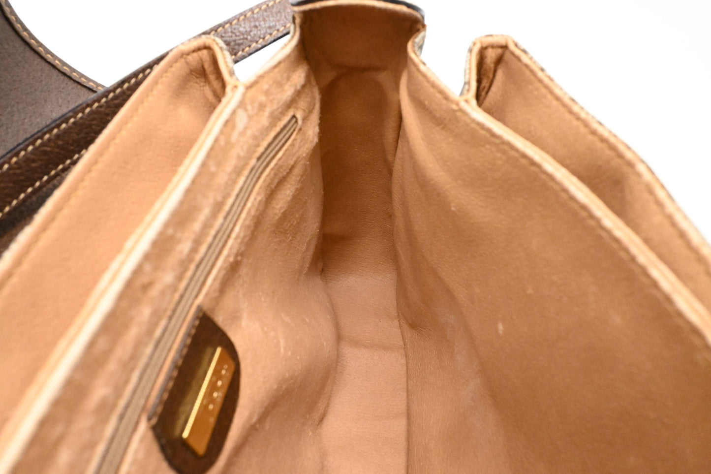 Gucci Crossbody in GG Supreme Canvas