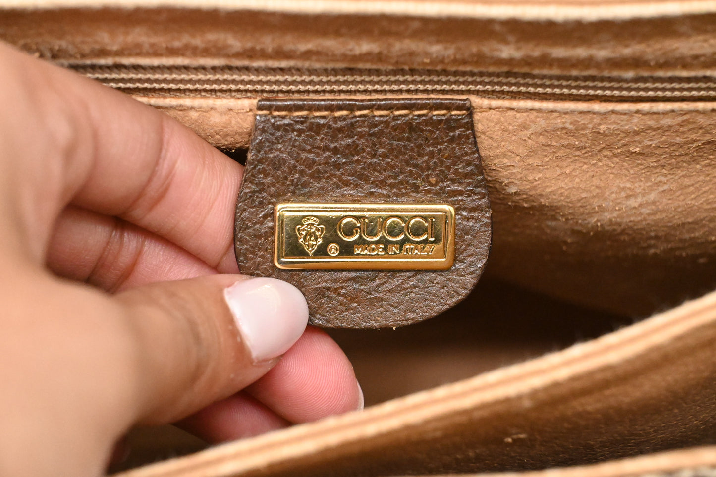 Gucci Crossbody in GG Supreme Canvas