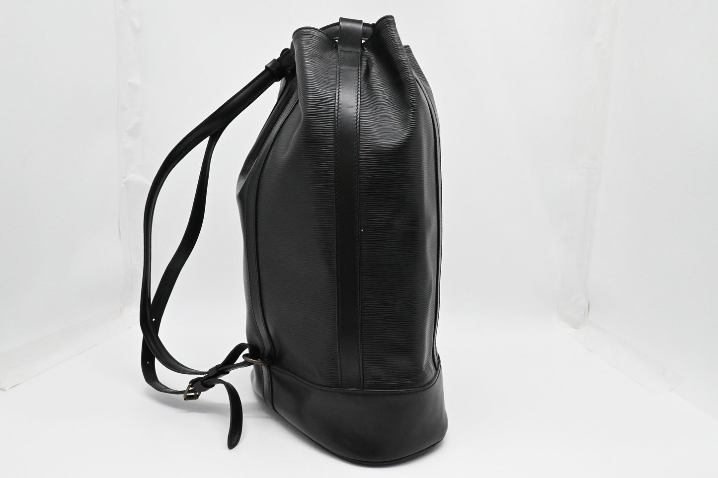 Louis Vuitton Randonnee GM in Black Epi Leather