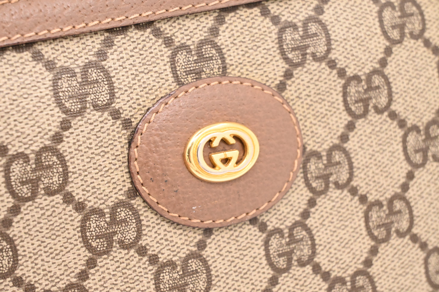 Gucci Clutch in GG Supreme Canvas