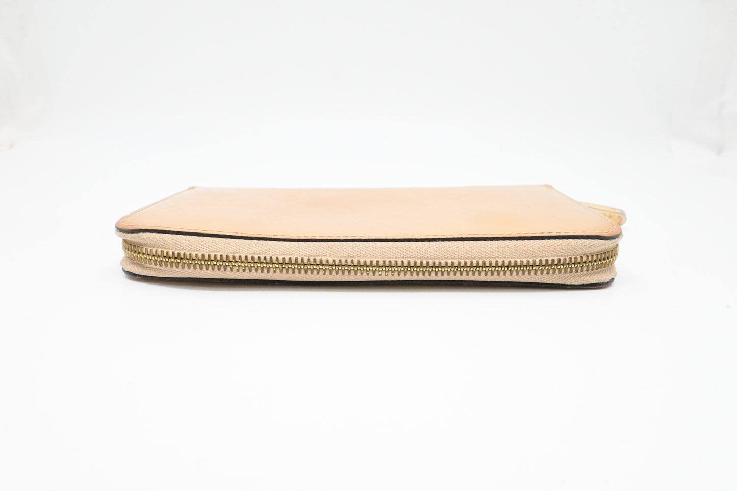 Louis Vuitton Long Zippy Wallet in Cream Vernis Leather