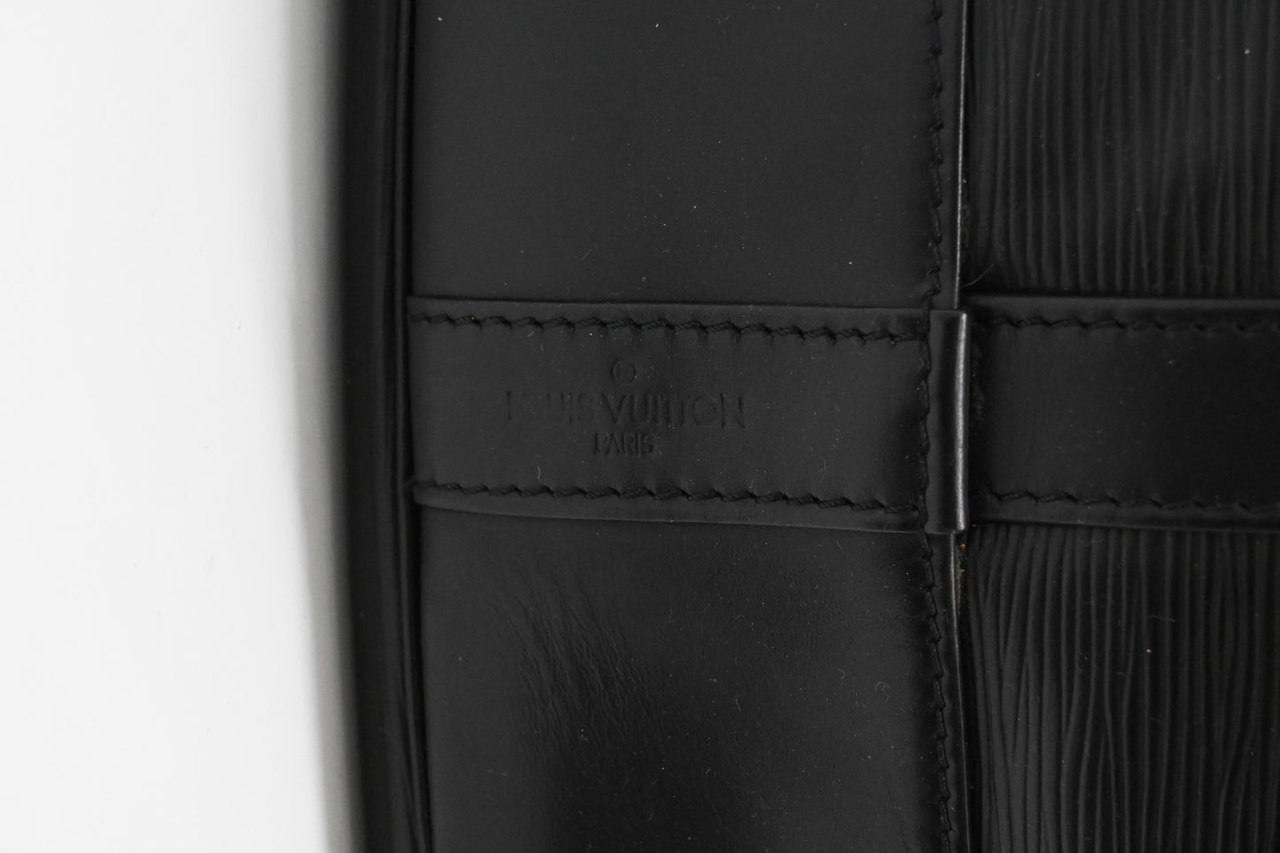 Louis Vuitton Randonnee GM in Black Epi Leather