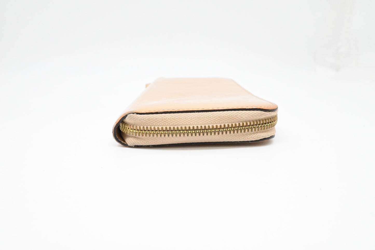 Louis Vuitton Long Zippy Wallet in Cream Vernis Leather
