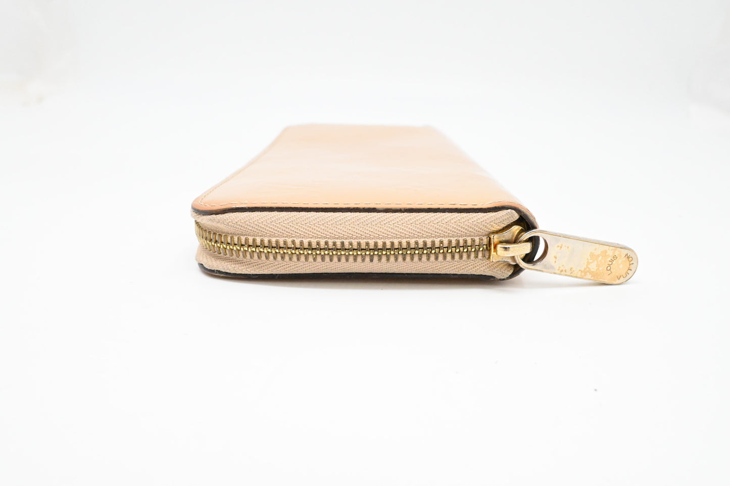 Louis Vuitton Long Zippy Wallet in Cream Vernis Leather