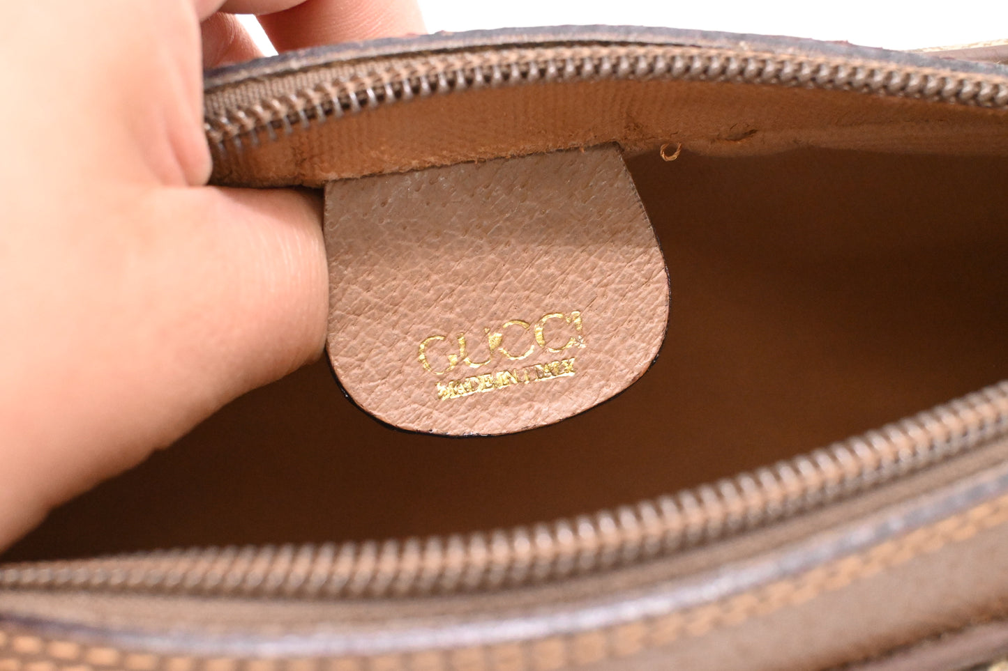 Gucci Clutch in GG Supreme Canvas