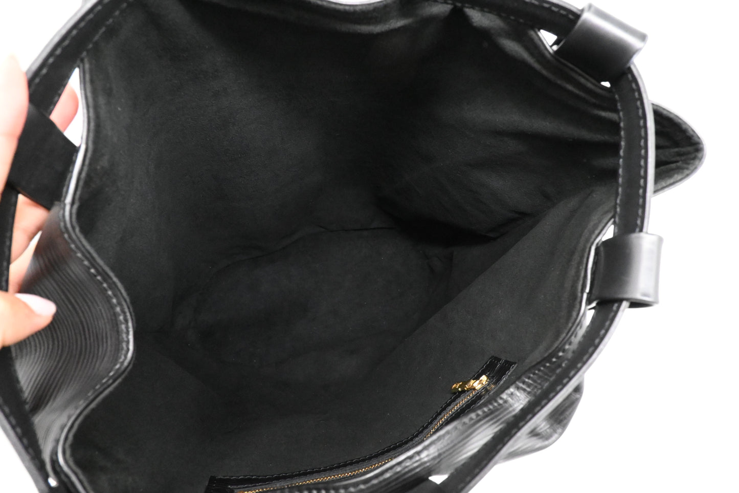 Louis Vuitton Randonnee GM in Black Epi Leather