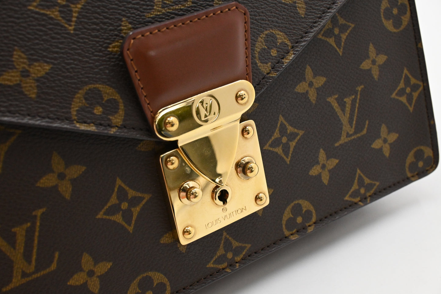 Louis Vuitton Concorde in Monogram Canvas