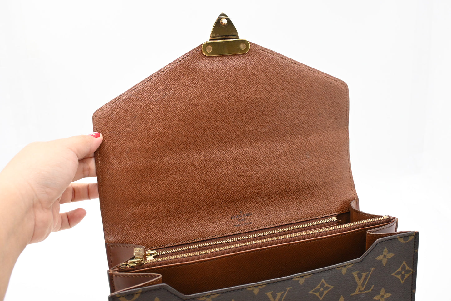 Louis Vuitton Concorde in Monogram Canvas