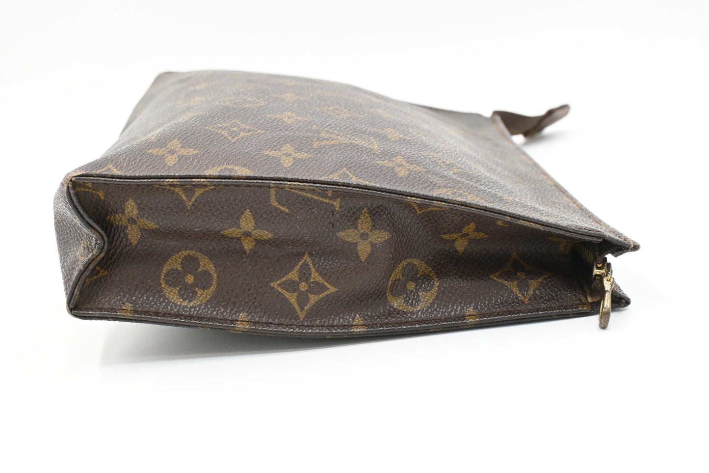 Louis Vuitton Toiletry 26 in Monogram Canvas
