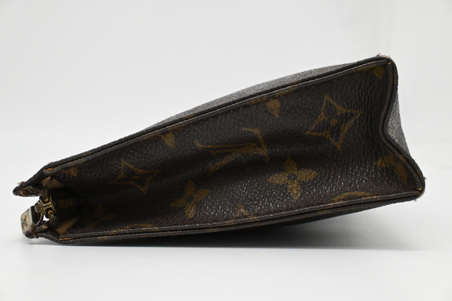 Louis Vuitton Toiletry 19 in Monogram Canvas