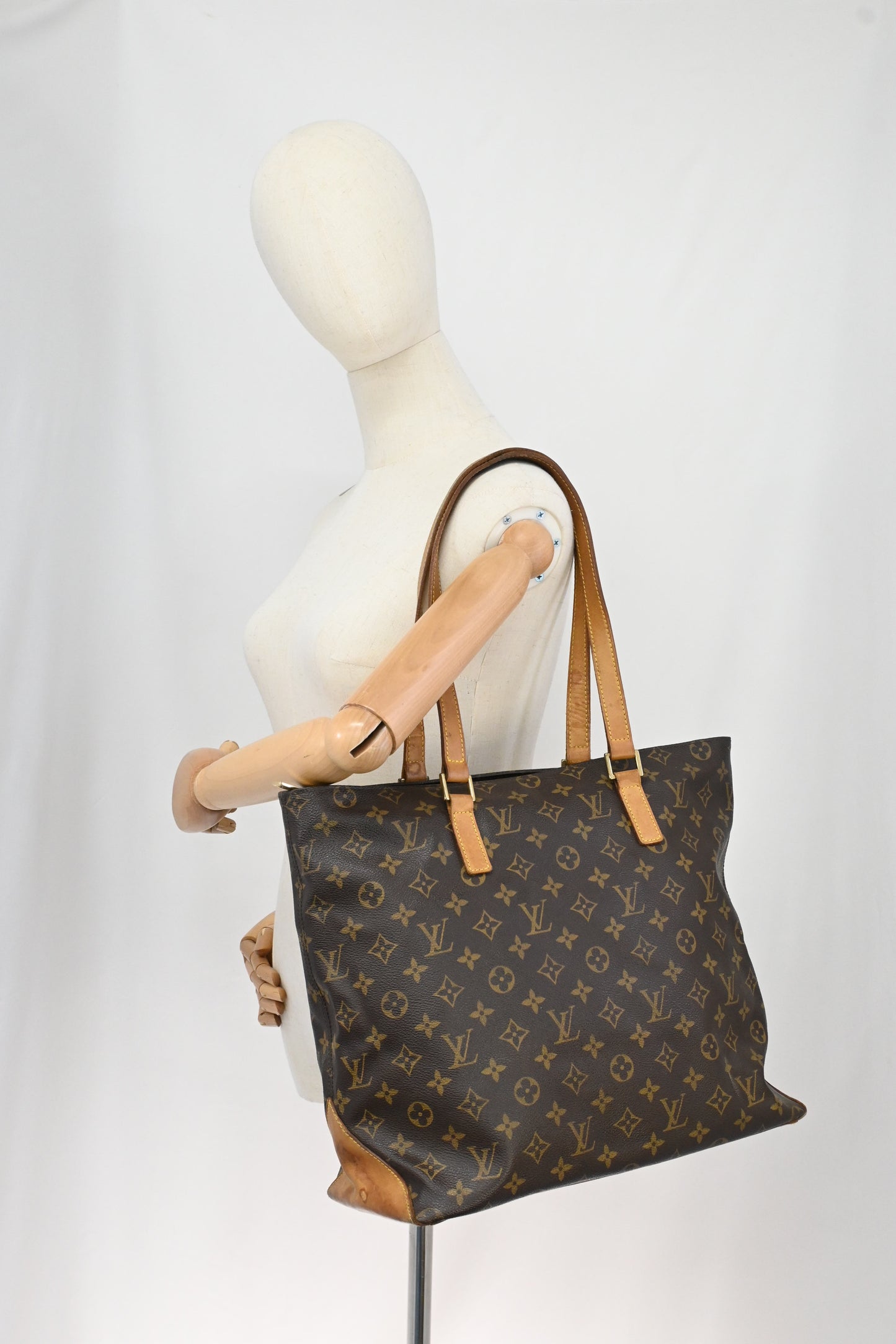 Louis Vuitton Cabas Mezzo in Monogram Canvas