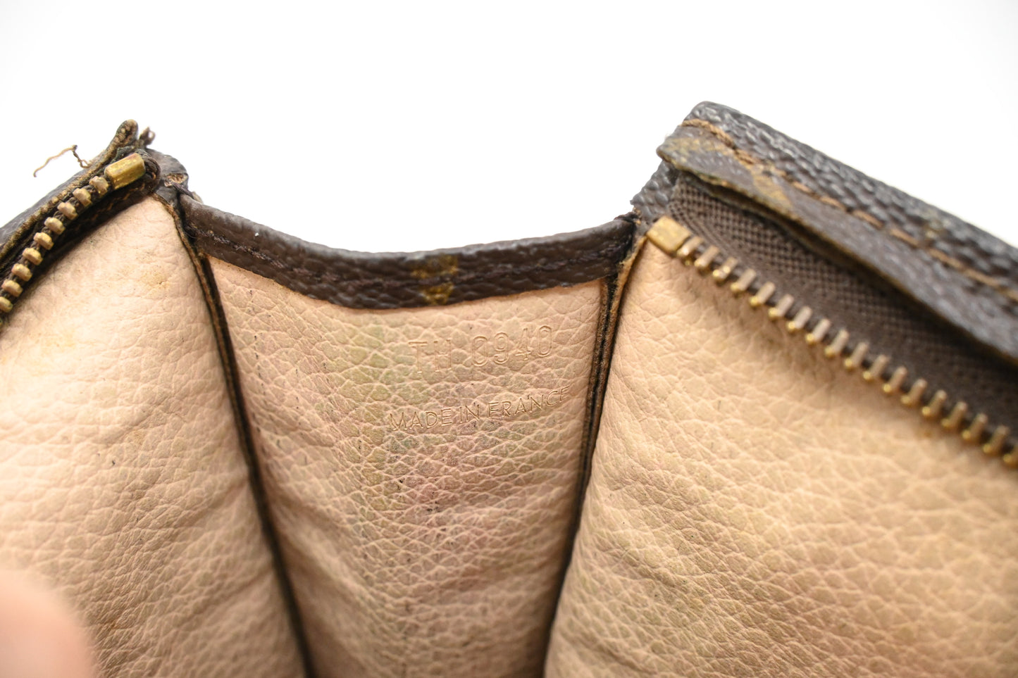 Louis Vuitton Toiletry 26 in Monogram Canvas