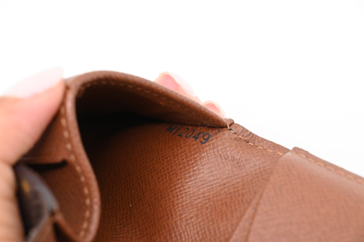 Louis Vuitton Card Case in Monogram Canvas