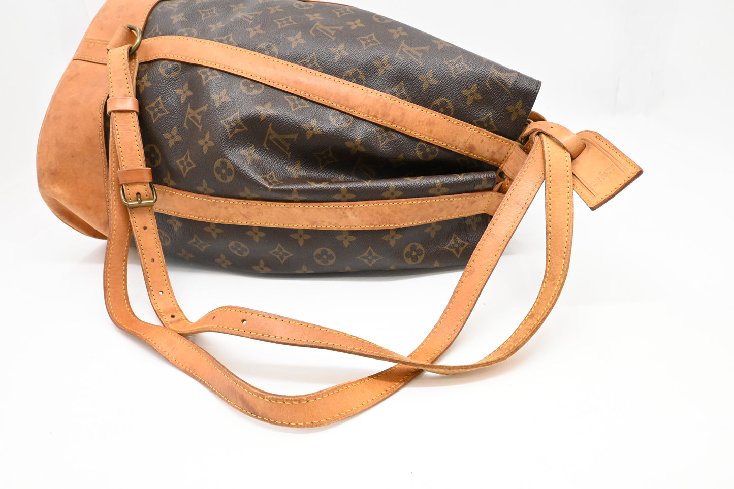 Louis Vuitton Randonnee GM in Monogram Canvas