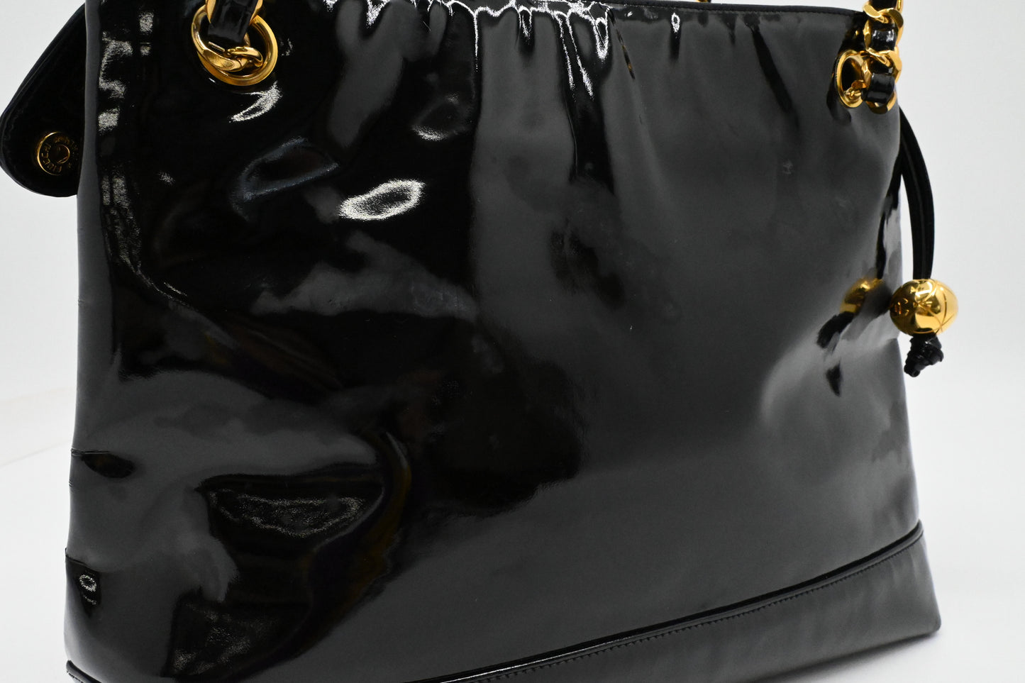 Chanel Shoulder Bag in Black Patent Leather