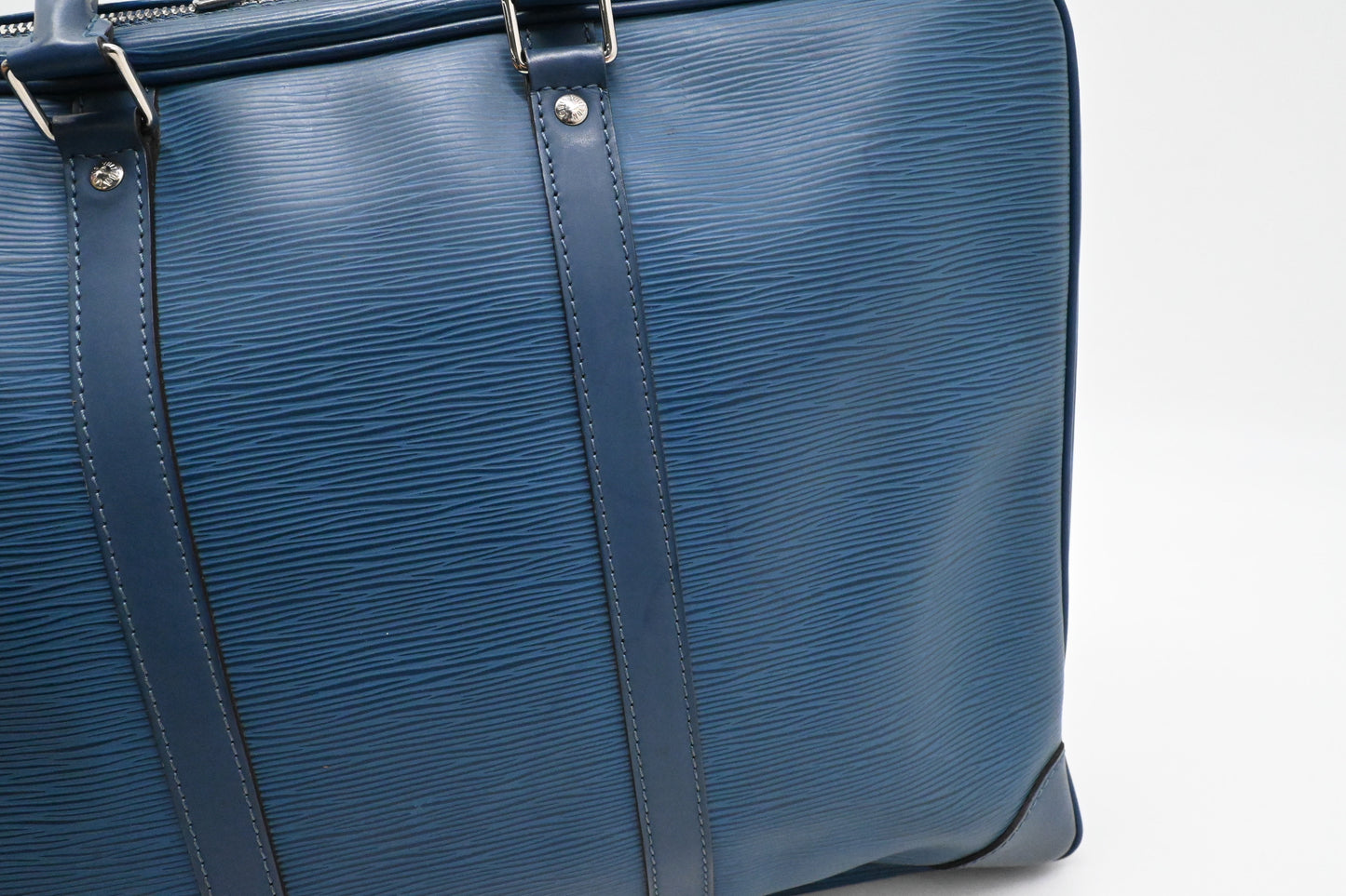 Louis Vuitton Porte Documents Voyage in Blue Epi Leather