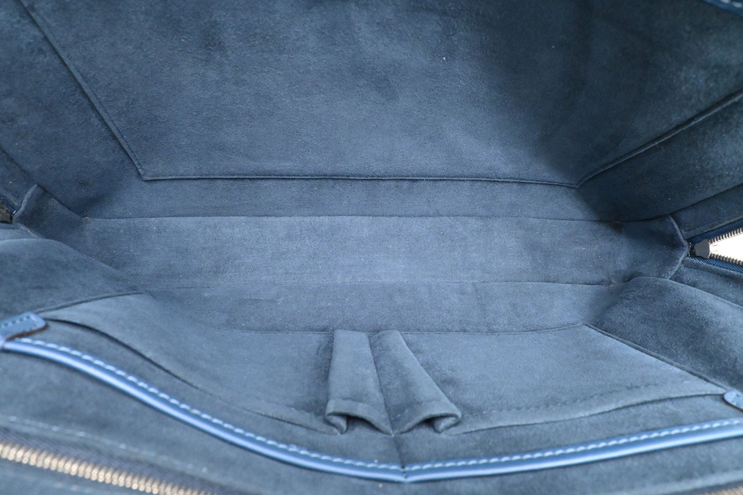 Louis Vuitton Porte Documents Voyage in Blue Epi Leather