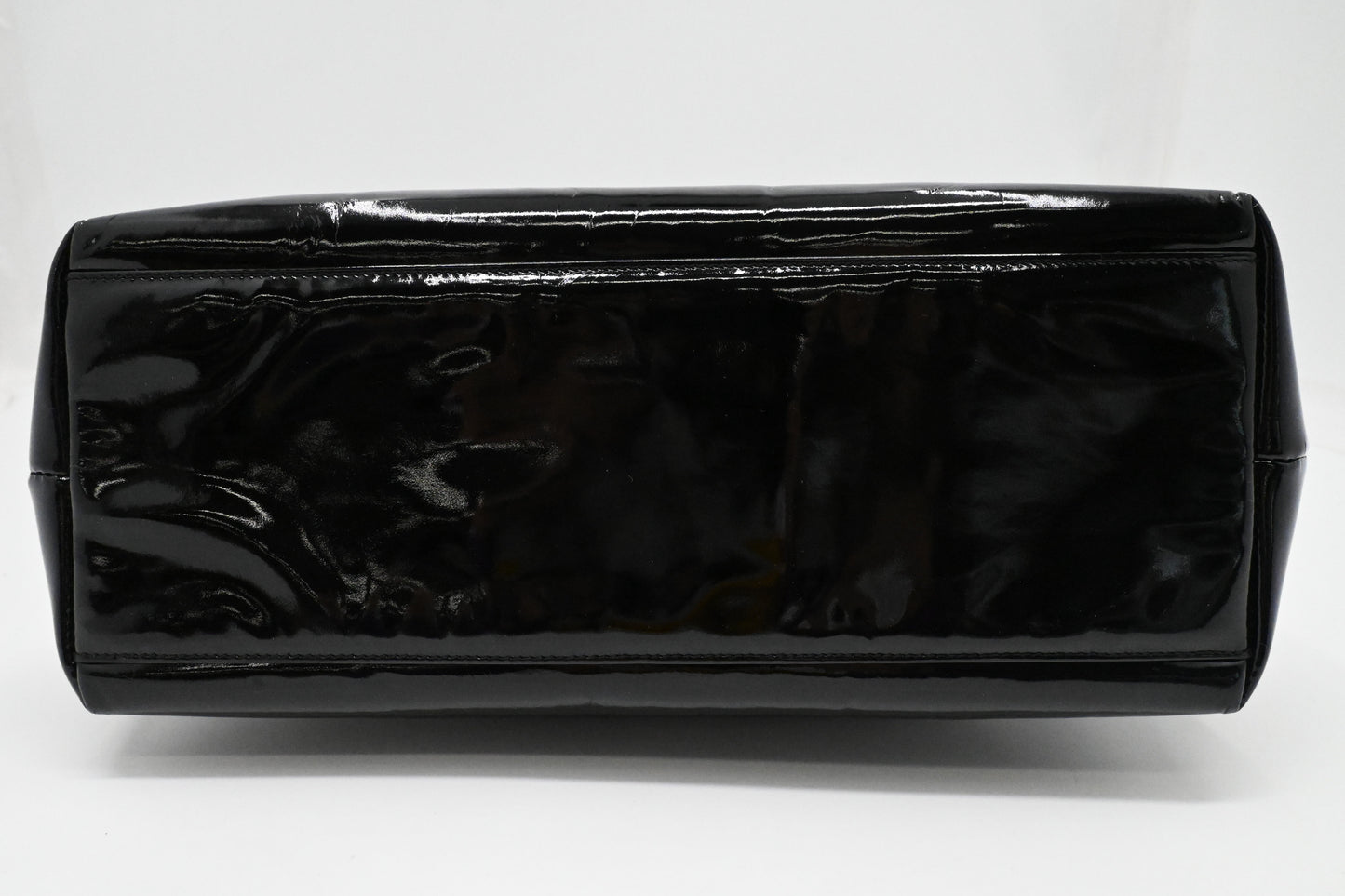 Chanel Shoulder Bag in Black Patent Leather