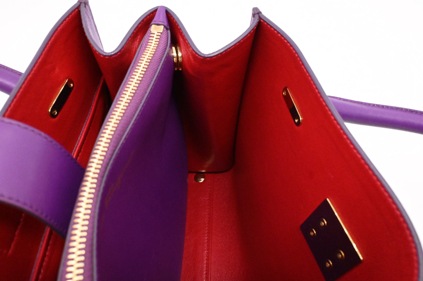 Ferragamo Gancini Handbag in Purple Leather