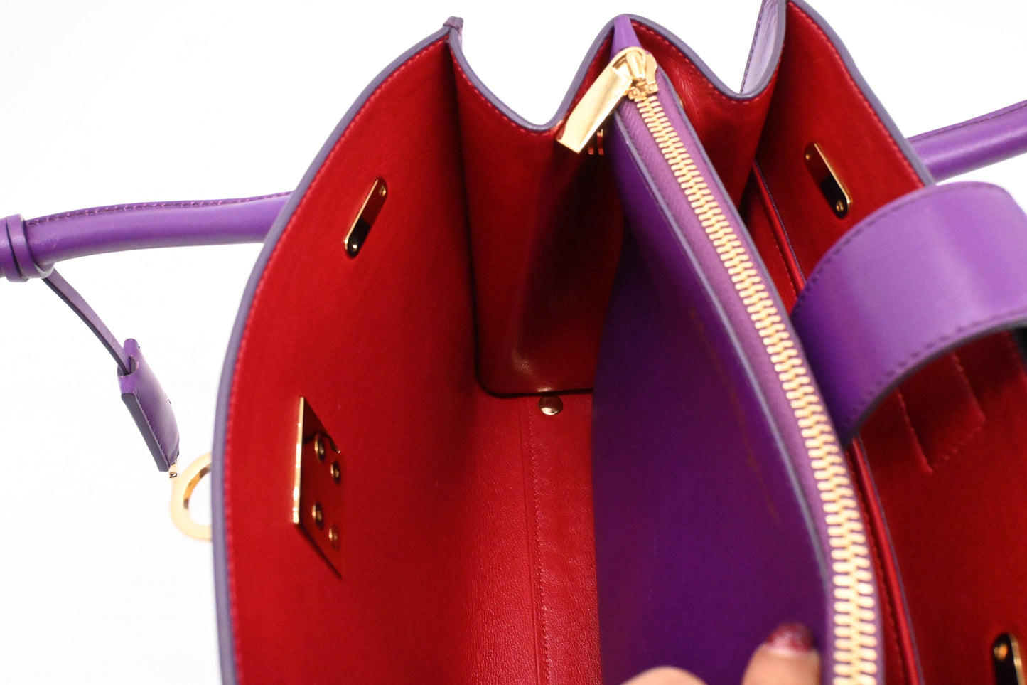 Ferragamo Gancini Handbag in Purple Leather
