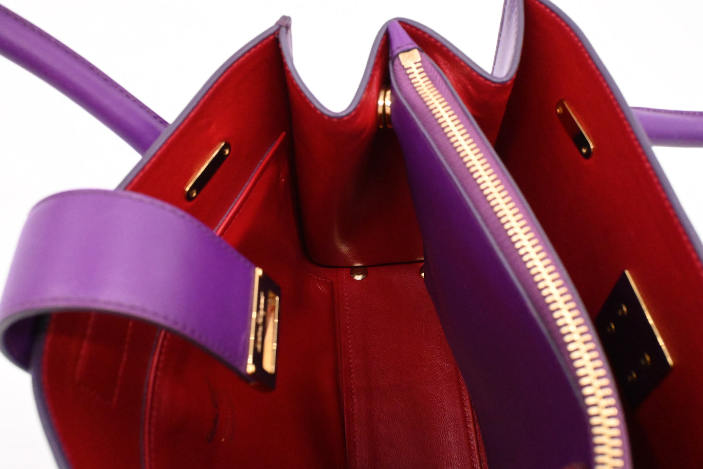 Ferragamo Gancini Handbag in Purple Leather