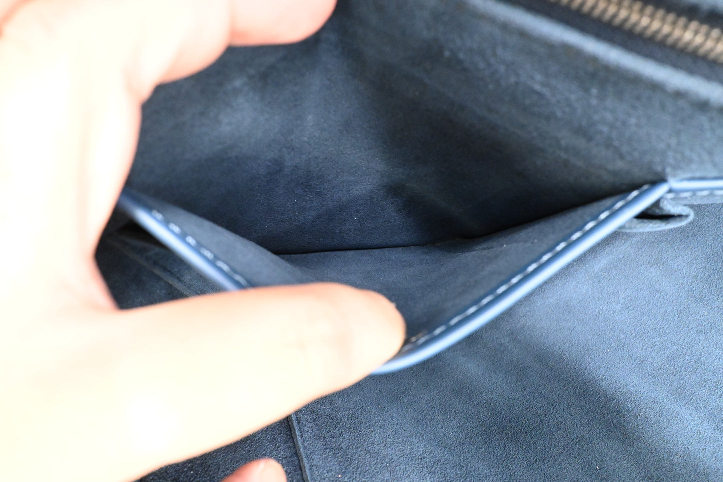 Louis Vuitton Porte Documents Voyage in Blue Epi Leather