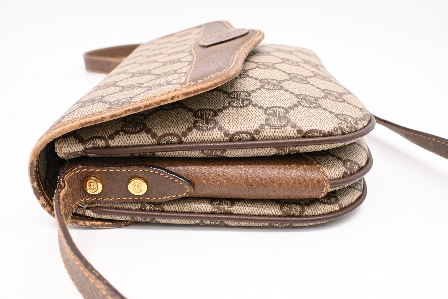 Gucci Crossbody in GG Supreme Canvas