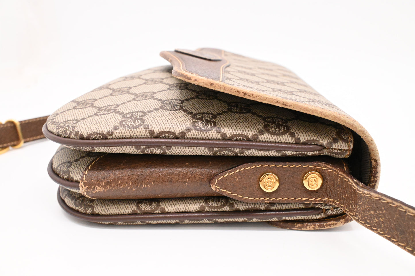 Gucci Crossbody in GG Supreme Canvas