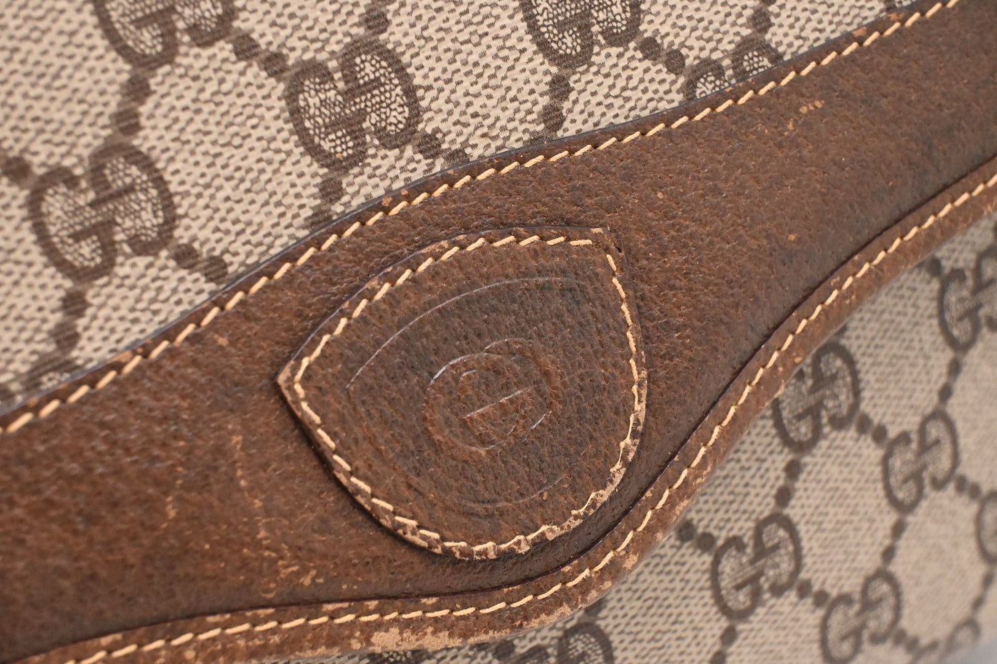 Gucci Crossbody in GG Supreme Canvas